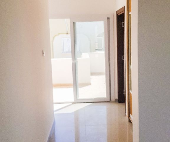 NULL 3 + 1 PENTHOUSE ZUM VERKAUF IN NIKOSIA GEHRUNG VOM EIGENTÜMER ** 