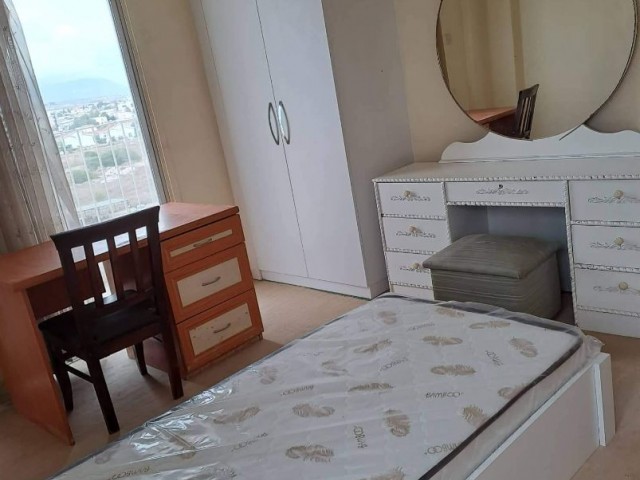 3+1 luxury fully furnitured flat in perfect location at a family apartment from owner