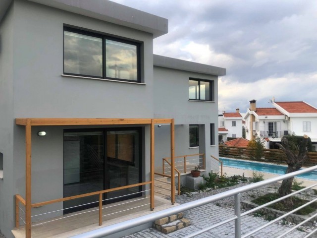 4 Yatak Odalı Villa