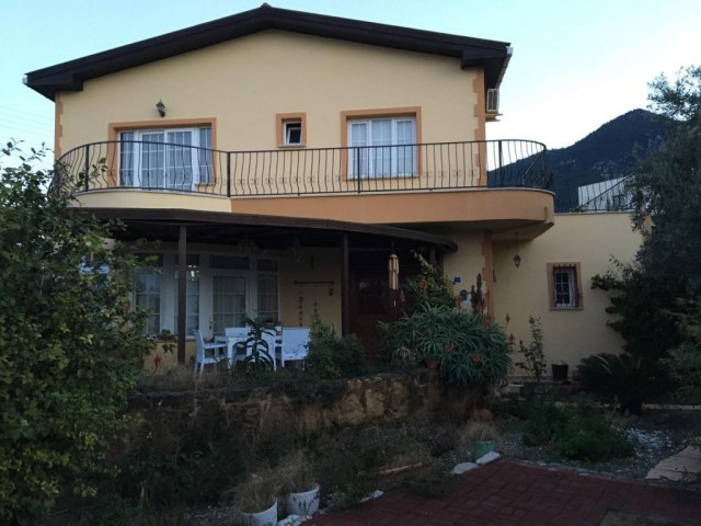 4 Yatak Odalı Villa