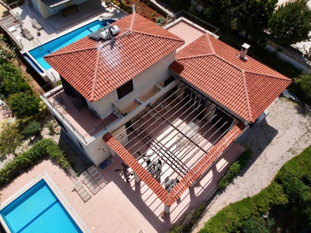 3 Yatak Odalı Villa