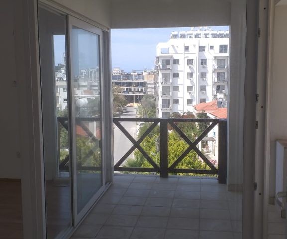 Flat To Rent in Girne Merkez, Kyrenia