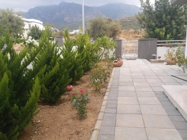 Villa To Rent in Alsancak, Kyrenia