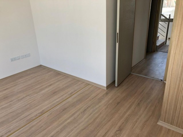 3 Yatak odalı Triplex villa