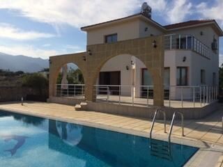 Villa To Rent in Çatalköy, Kyrenia