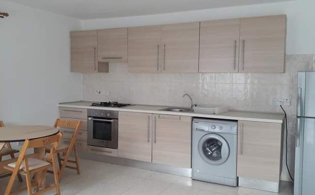 Flat To Rent in Alsancak, Kyrenia