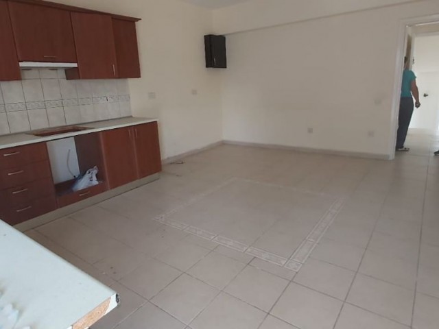 Flat To Rent in Girne Merkez, Kyrenia