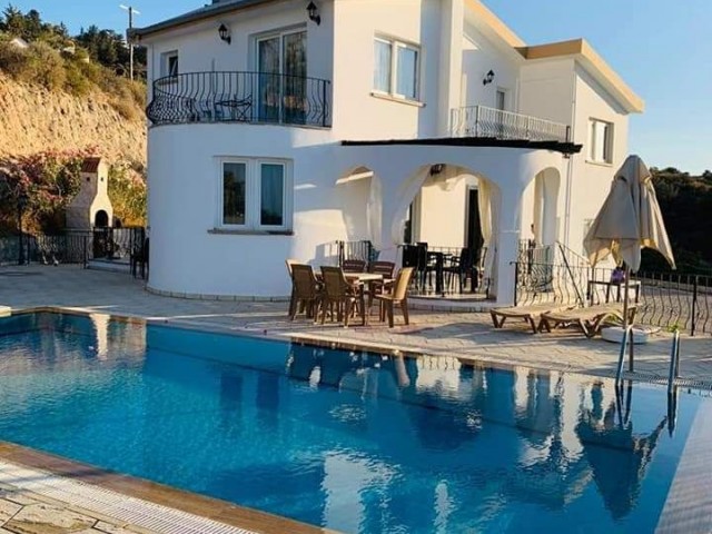 3 Bedroom villa ** 