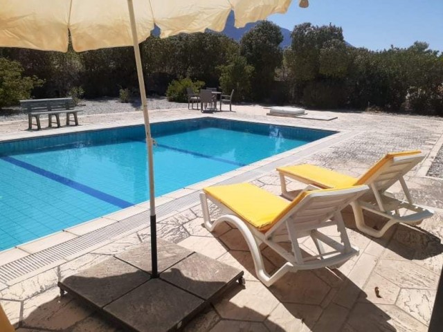 Villa To Rent in Alsancak, Kyrenia