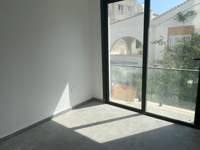 Flat To Rent in Girne Merkez, Kyrenia