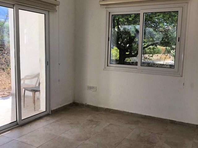 3 bedroom apartment ** 