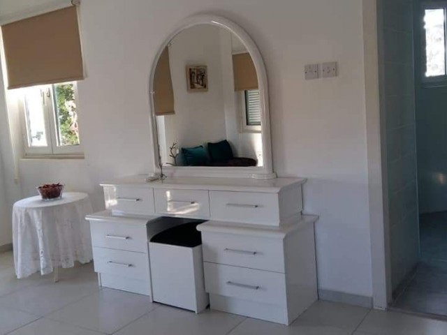 4 bedroom villa for rent ** 