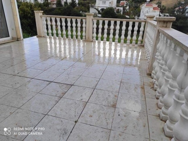 Satılık 3 yatak odalı Villa 