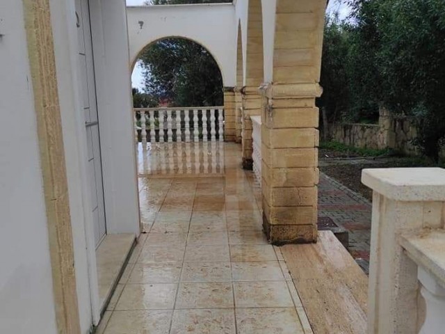 Satılık 3 yatak odalı Villa 