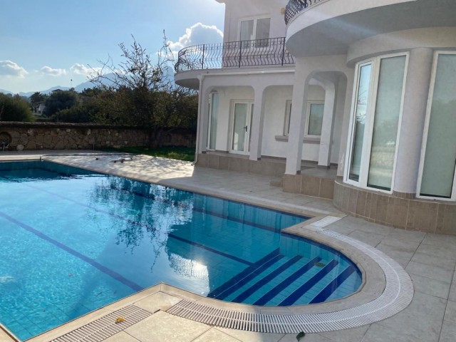 Villa To Rent in Çatalköy, Kyrenia