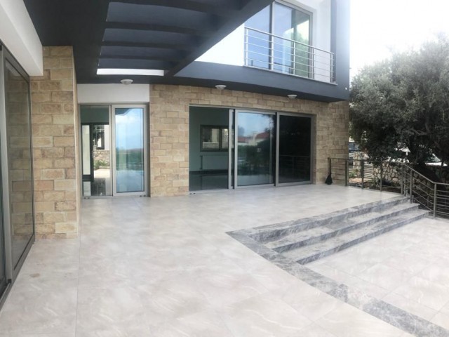 Satılık 3 yatak odalı Villa 