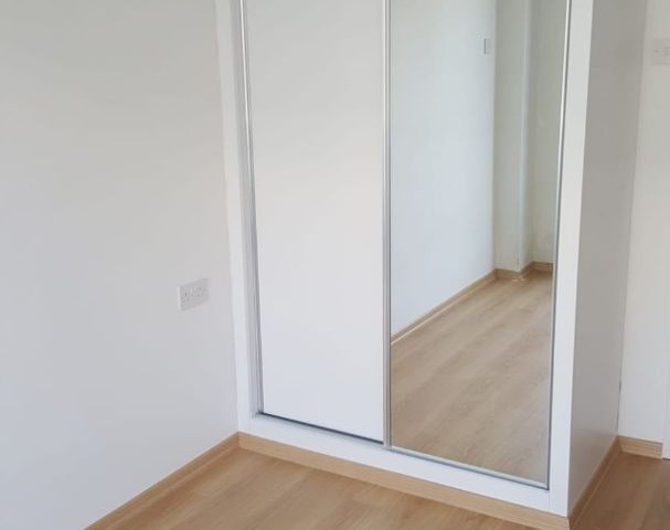 Wohnung mit 2 Schlafzimmern ** 