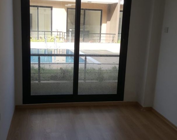 2 bedroom apartment ** 