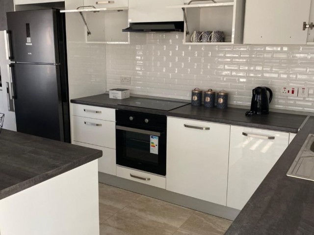 Flat To Rent in Aşağı Girne, Kyrenia