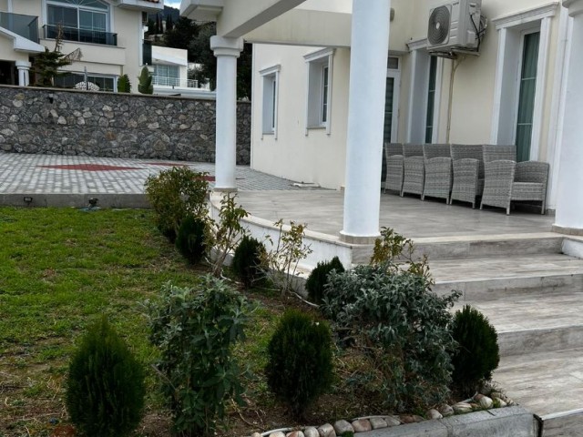 3 yatak odalı villa