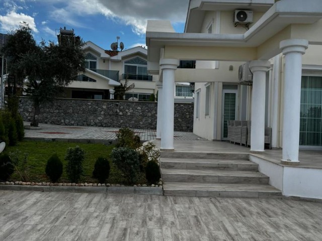 3 yatak odalı villa