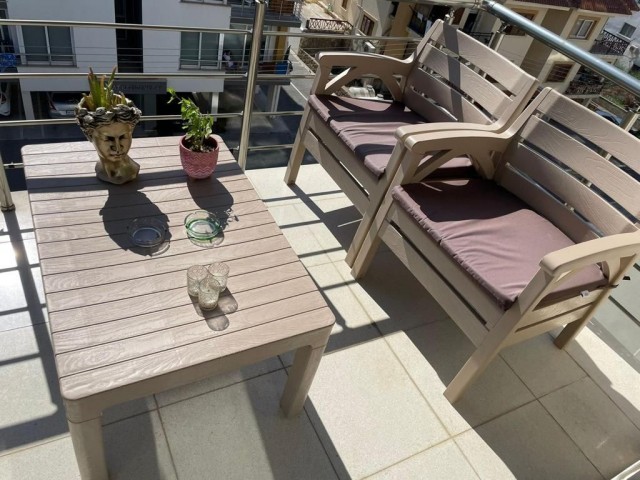 2+1 apartment in the center of Kyrenia