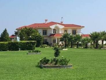 unıque great villa on 17 donums of land