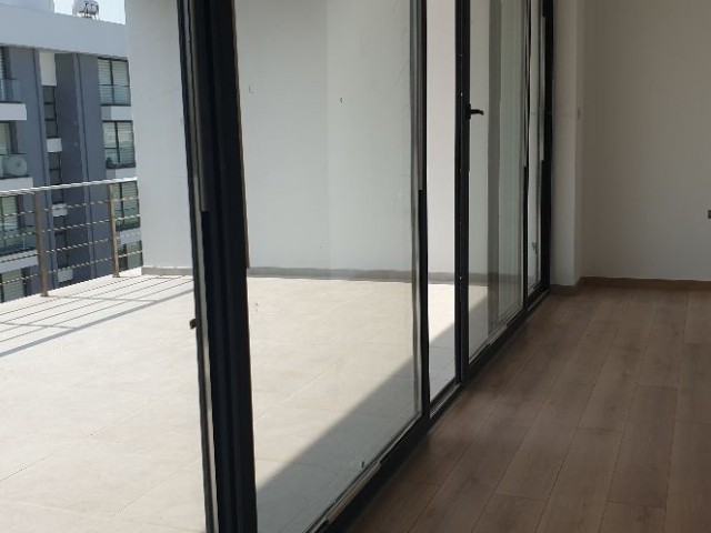 Penthouse For Sale in Küçük Kaymaklı, Nicosia