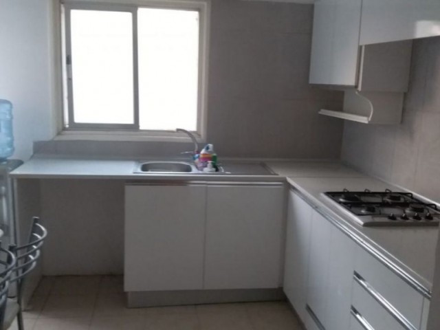 Flat To Rent in Küçük Kaymaklı, Nicosia