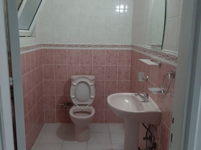 Flat To Rent in Ortaköy, Nicosia