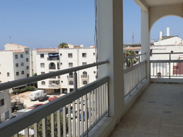 Girne kaşkarkort bölgesi.   3+1 Full eşyalı daire 