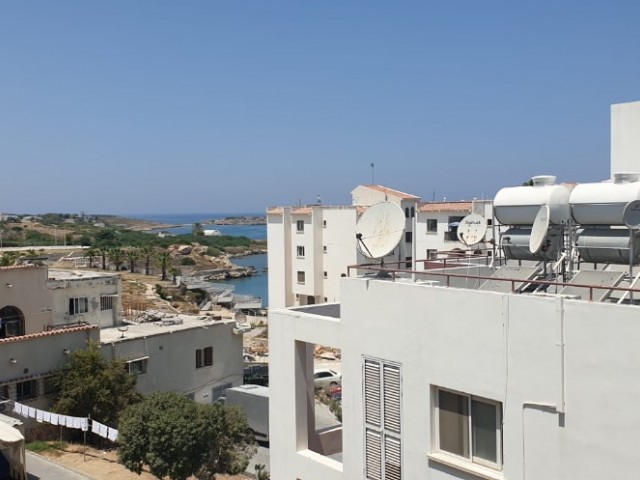 Girne kaşkarkort bölgesi.   3+1 Full eşyalı daire 