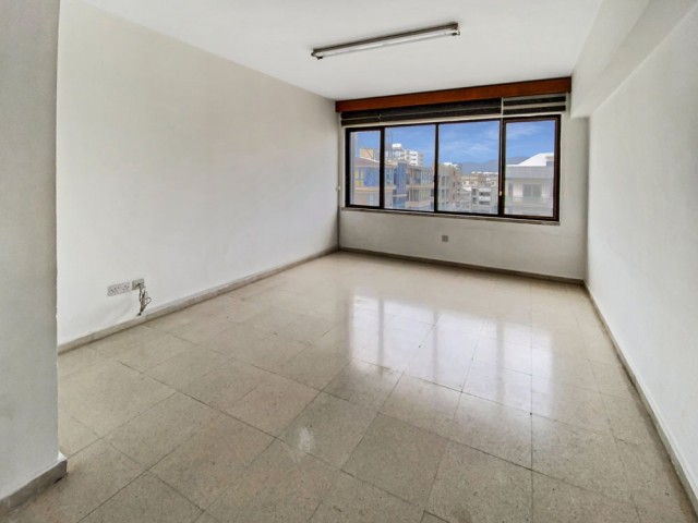 Business To Rent in Yenişehir, Nicosia