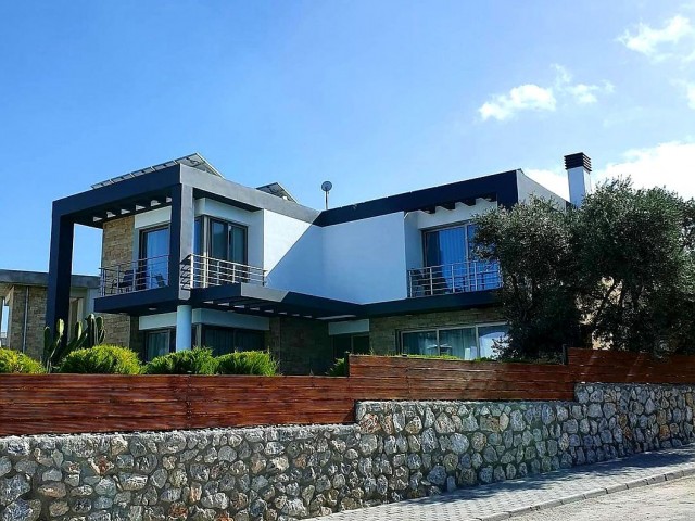 LUXURY VILLAS IN ÇATALKOY ** 