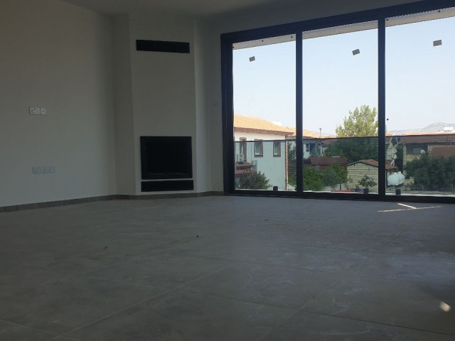 YENIKENT SUPER LU LLOGARA PENTHOUSE ** 