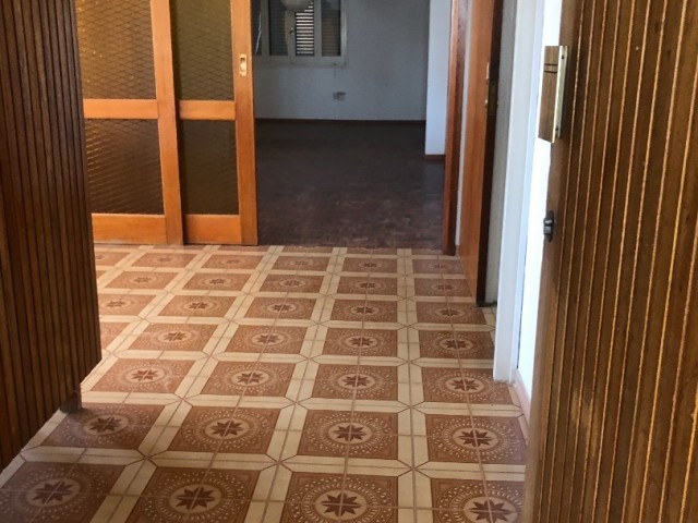 Yenişehir’de 3 + 1 kiralık eşyasız ticari izinle daire 