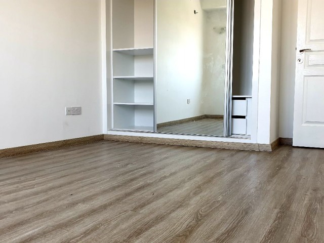 GENİŞ TARASLI LÜX PENTHOUSE 