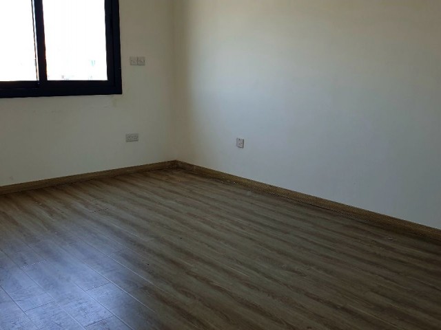 GENİŞ TARASLI LÜX PENTHOUSE 