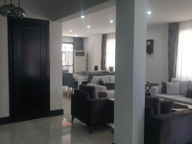 NEWLY RENOVATED VILLA IN CENTRAL LOCATION