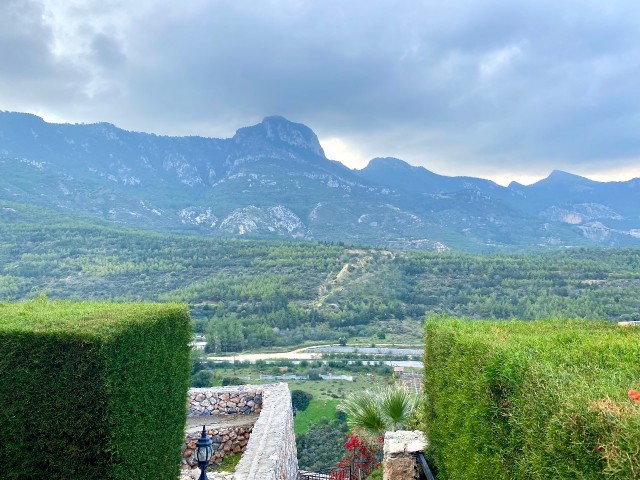 Gartenwohnung in erster Meereslinie mit Top-Aussicht!