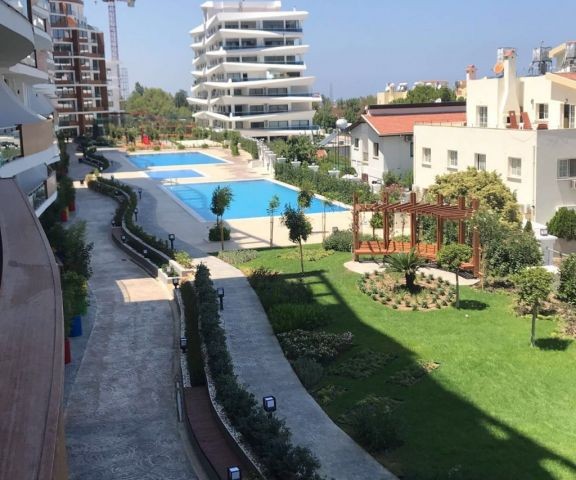 Girne merkezde beyaz esyali 2+1