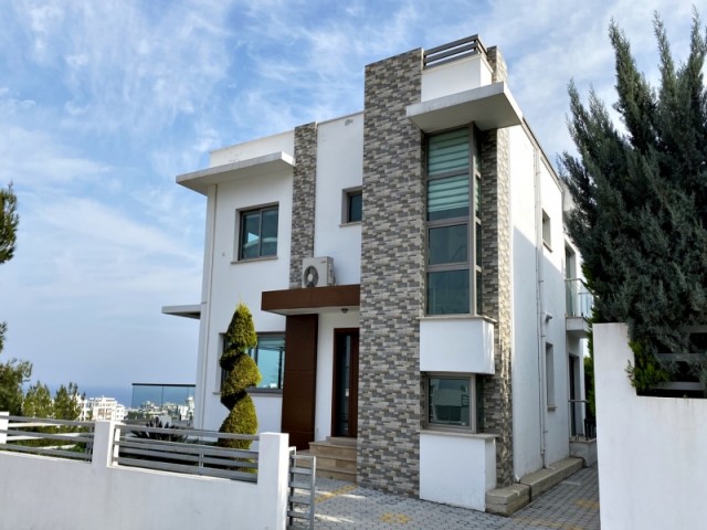 Golden Hill Villa - SOLE AGENT