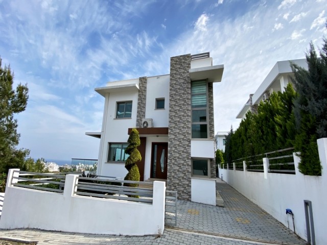 Golden Hill Villa - SOLE AGENT