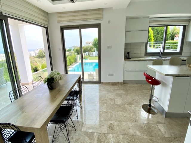 Golden Hill Villa - SOLE AGENT