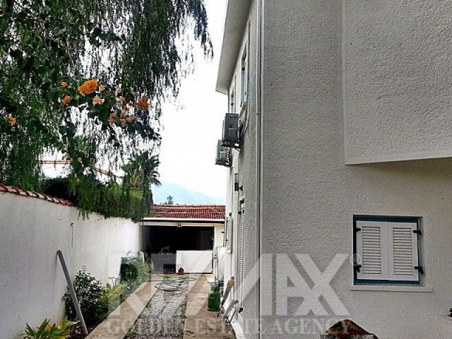 Detached Villa-Edremit ** 