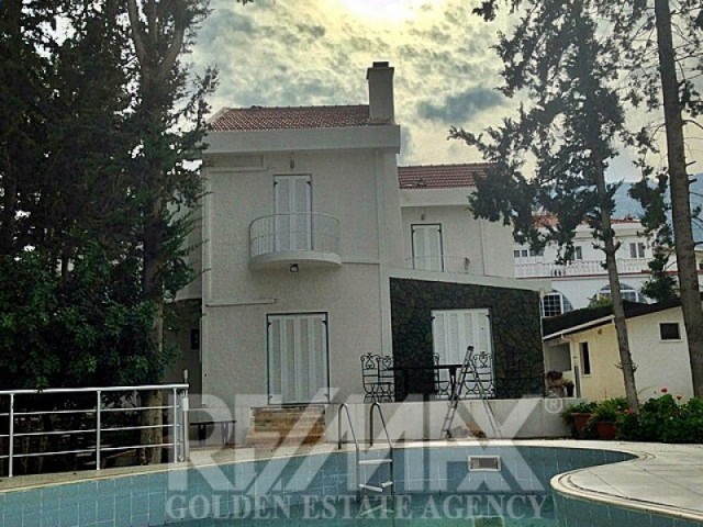 Detached Villa-Edremit ** 