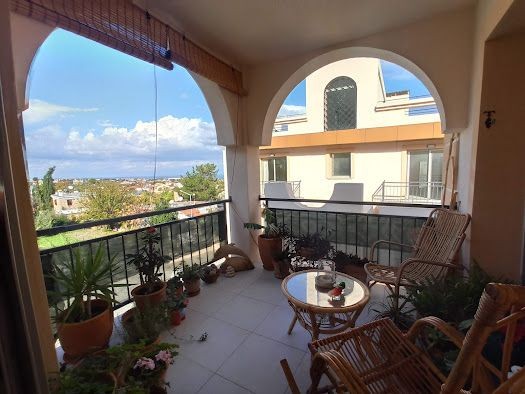 Spacious sea view flat in Lapta area ** 