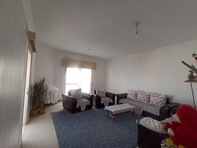 Girne merkez satılık türk malı daire