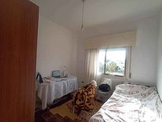 Türkische Wohnung zum Verkauf in Kyrenia Zentrum ** 