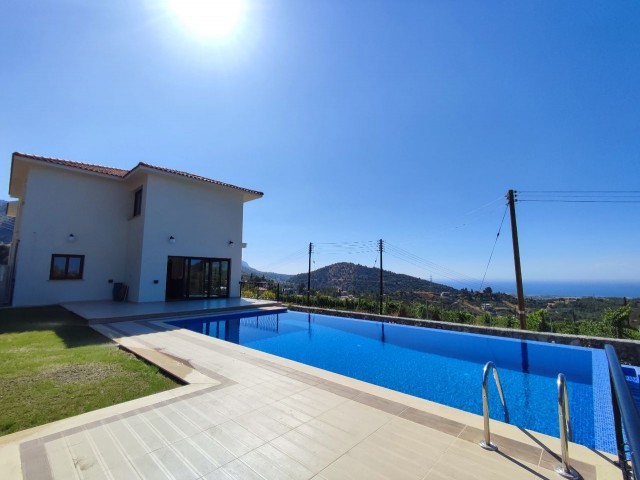 Kyrenia is under your feet! 4+1 luxurious villa for sale!